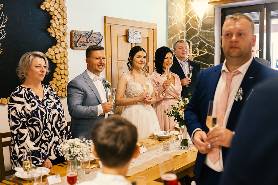 Focení i hraní na svatbě Adély a Jarka, Pod Břesteckou skalou Focení i hraní na svatbě Adély a Jarka, Pod Břesteckou skalou